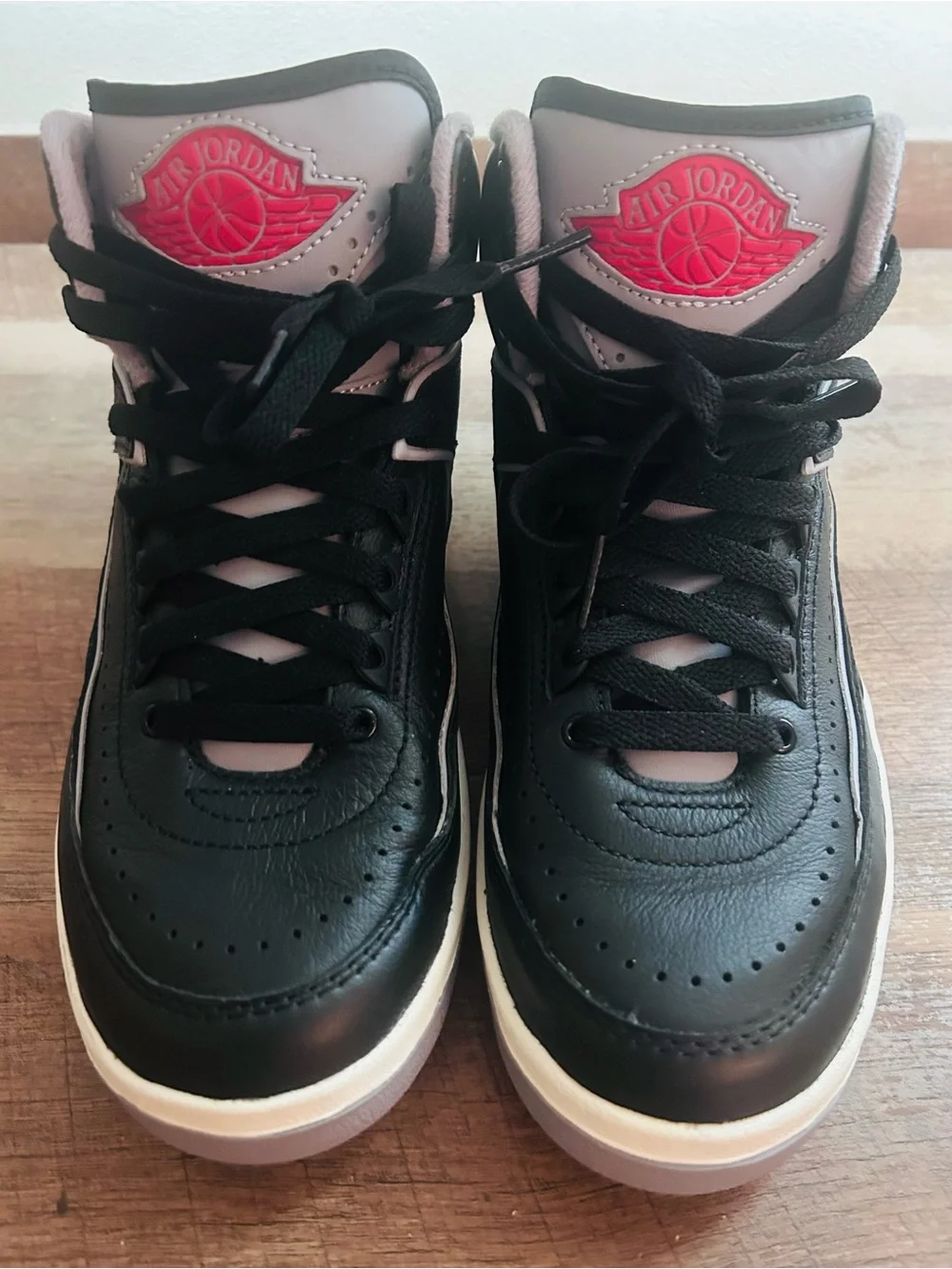 Nike Air Jordan Kids 2 Retro GS Black/Cement Grey/Red DQ8562-001 Sneakers/ 4.5Y